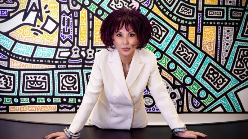 Unraveling the Mystique of Pearl Lam: A Trailblazing Force in Contemporary Art