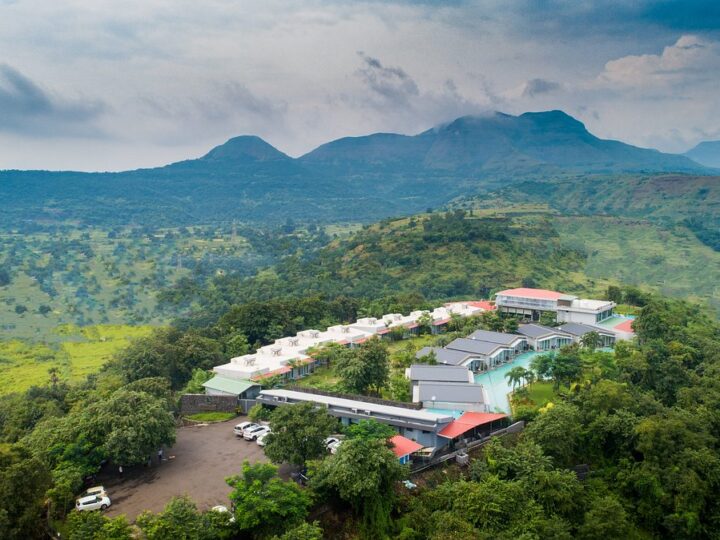 A Complete Guide: Top Reasons to Choose Badlapur Resort for a Relaxing Stay